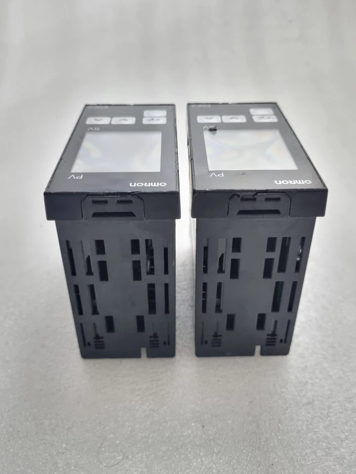 Lot of 2 Pcs Omron E5EZ-C3T Temperature Controller E5EZC3T (Used Working)